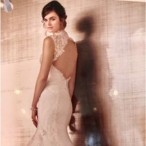 NWT size 8 ivory Essence of Australia wedding dress .